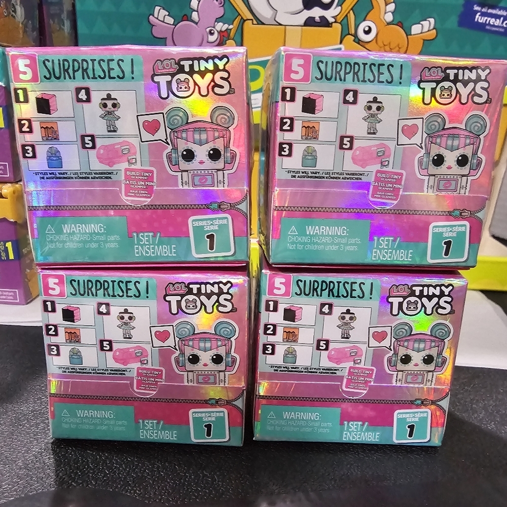 4 LOL Tiny Toys Blind Box Surprises RANDOM L👀K ages 4+ L👀K